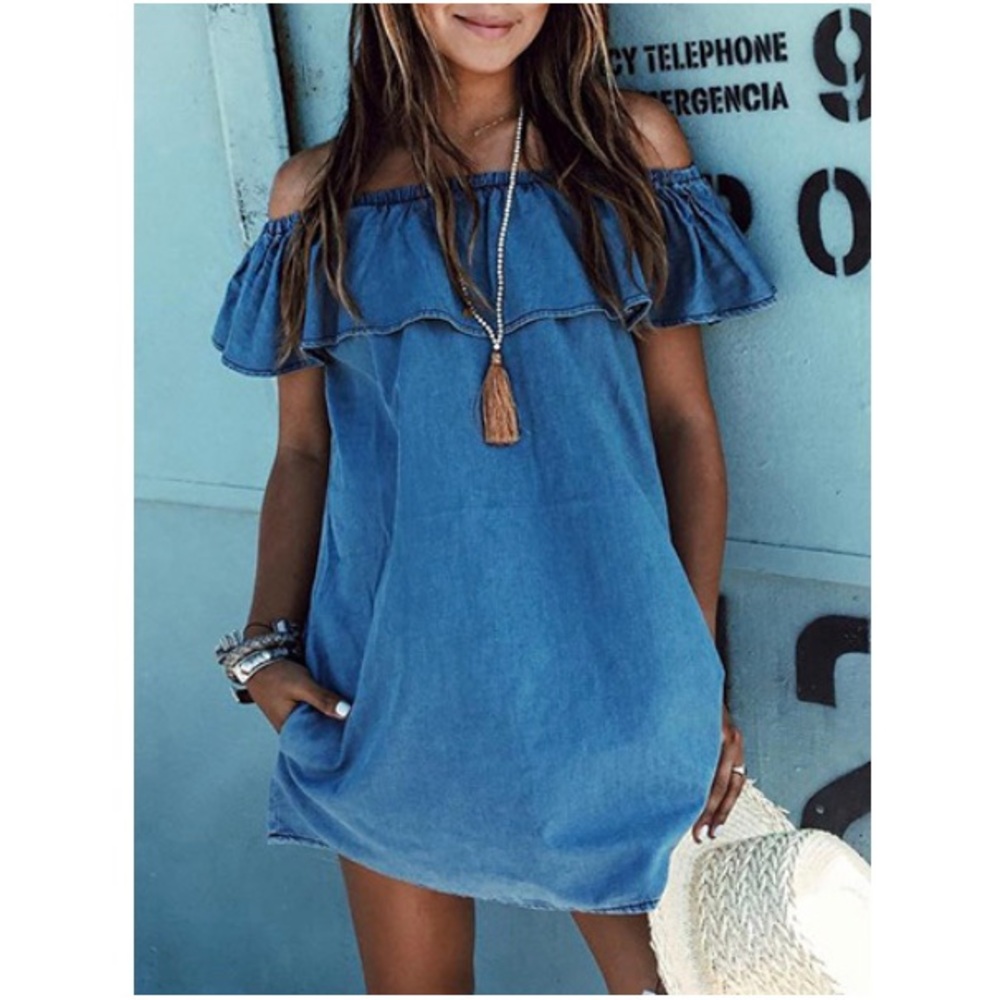 🍍 Denim Dress ruffled off the shoulders